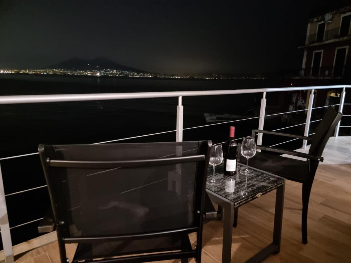 Appartement La Casa Sull' Acqua à Naples Extérieur photo